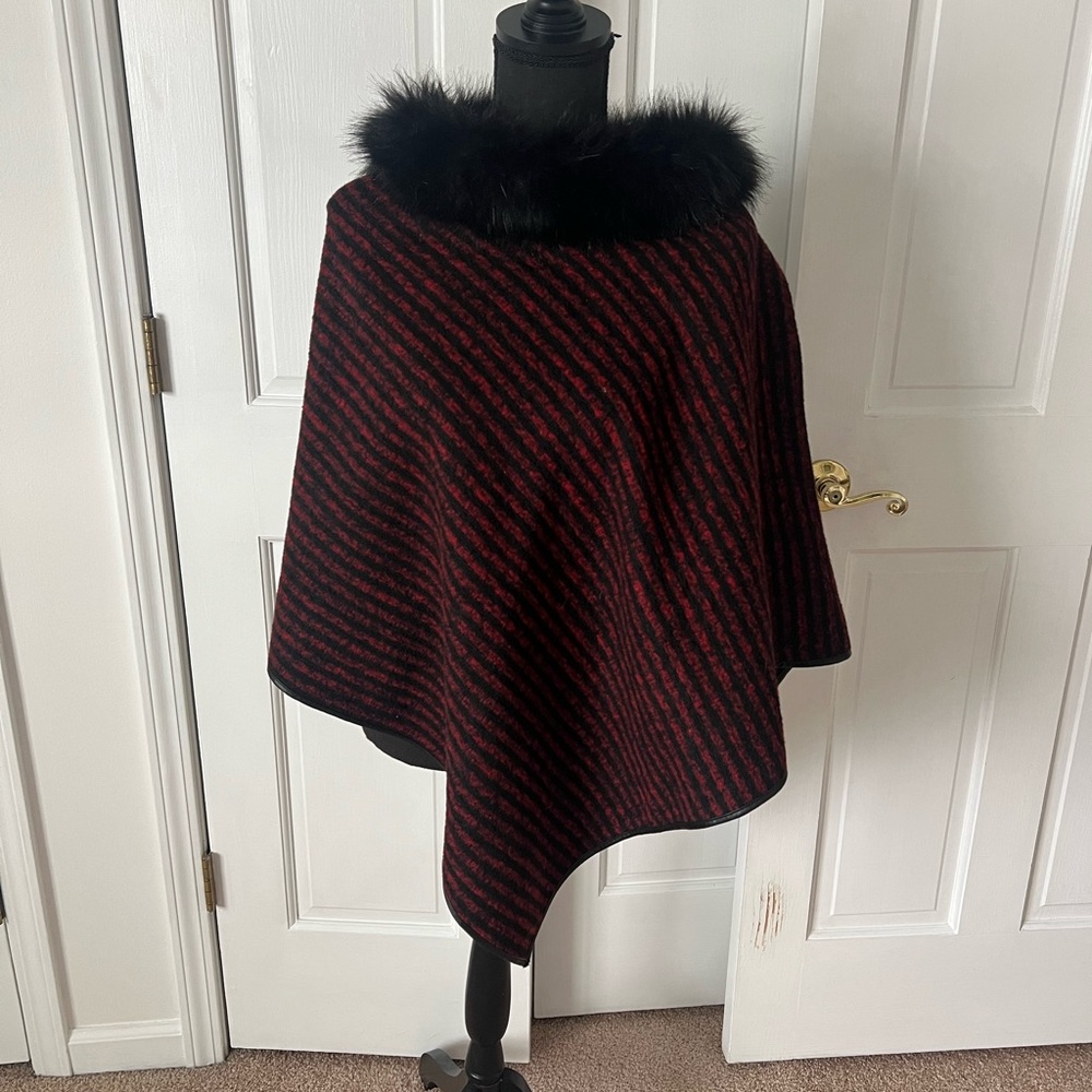 Diva Black and Red Striped Cape with Fur Trim